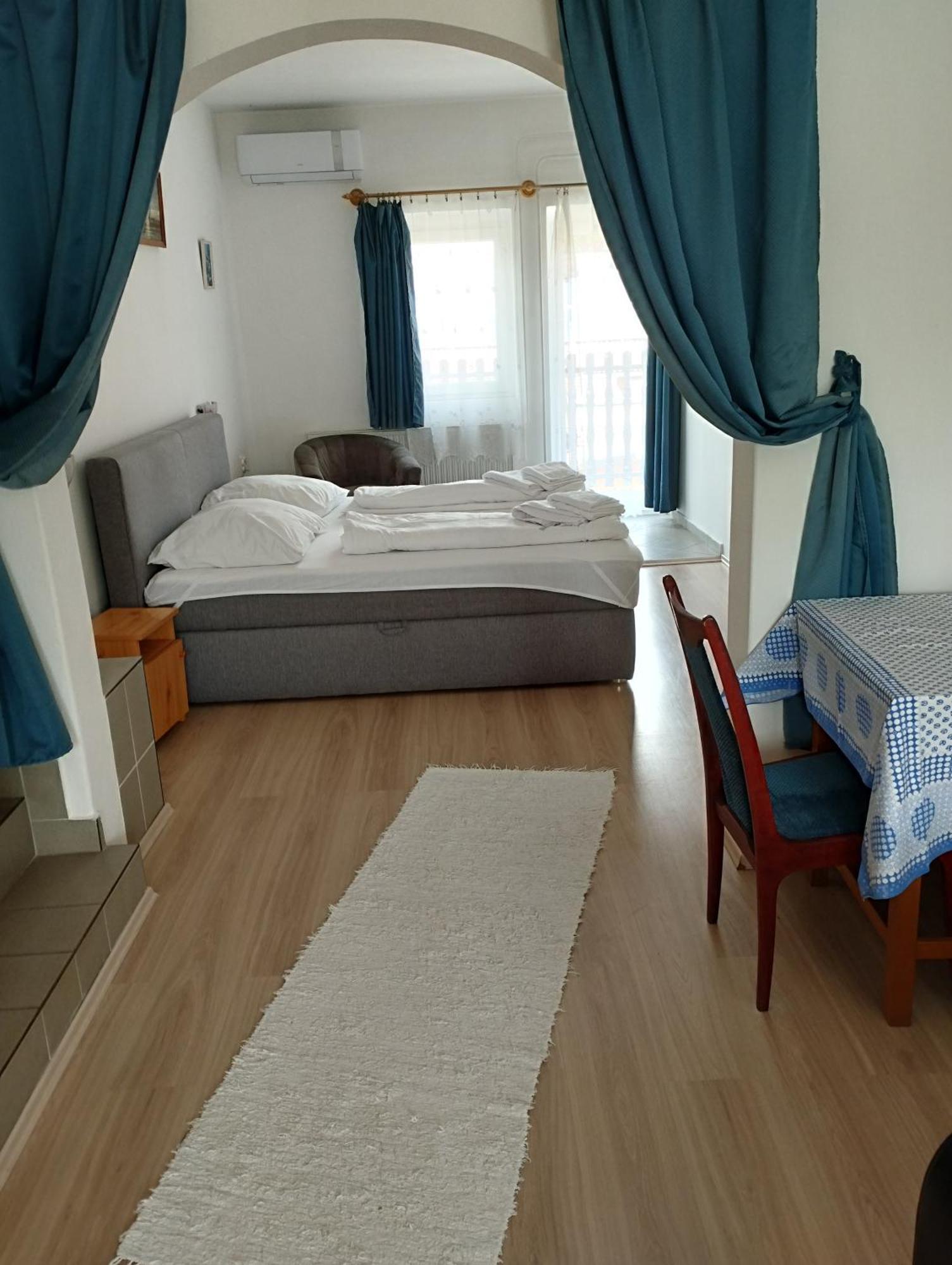 Hotel Paprika Vendeghaz Harkan Exterior foto